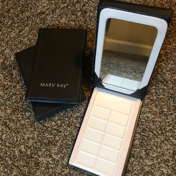 Set of 3 Mary Kay trifold mirrors